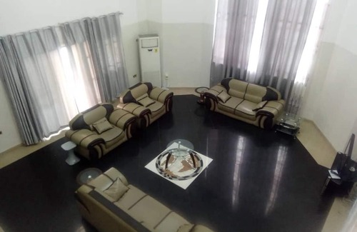 Accra House | 5 bedroom house for rent