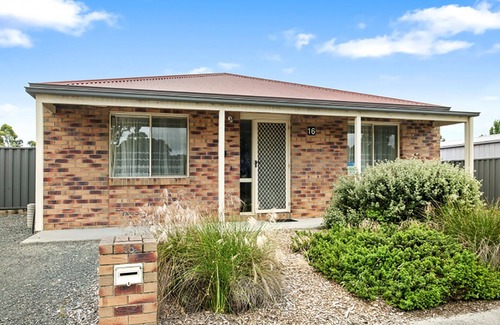 Mount Clear House | 5 bedroom house in quiet location