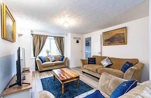 Giltbrook House | 5-Bedroom House in Central Nottingham – Sleeps 9