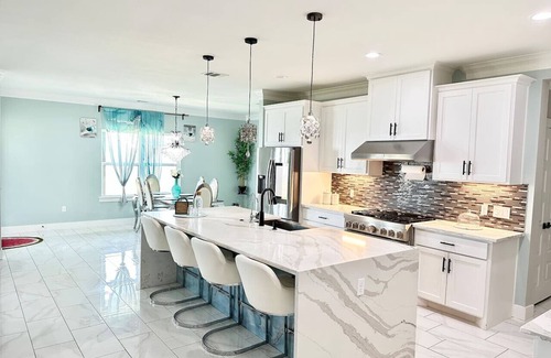 Del Valle Apartment | 5 bedroom house near COTA/AUS