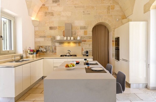 Carpignano Salentino House | 5 bedroom Masseria with heated pool and tennis court