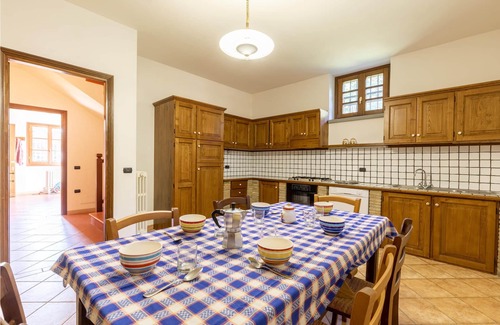 Monte Santa Maria Tiberina House | 5 bedroom accommodation in Monte S.M.Tiberina PG