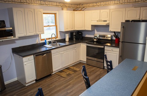 Mongaup Valley House | 5 Bedroom Lakefront, Hot Tub, Game Room, Private Yard, Deck, kayaks