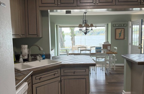 Solon Mills House | 5-bedroom Lakefront Getaway on Private Wonder Lake – Sleeps 12