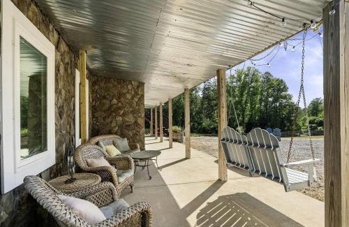 Louisa House | 5 bedroom, Lakeside Family Getaway with Playground