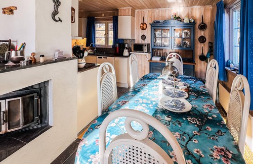 Tanum House | 5 bedroom lovely home in Tanumshede
