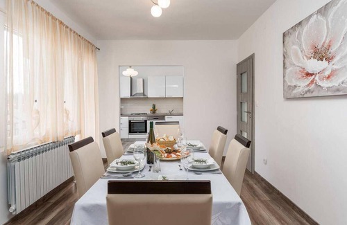 Crklada House | 5 bedroom lovely home in Vizinada