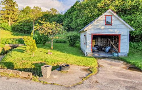 Bjoa House | 5 Bedroom Lovely Home In Bjoa
