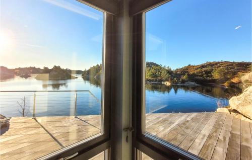 Bomlo House | 5 Bedroom Lovely Home In Urangsvåg