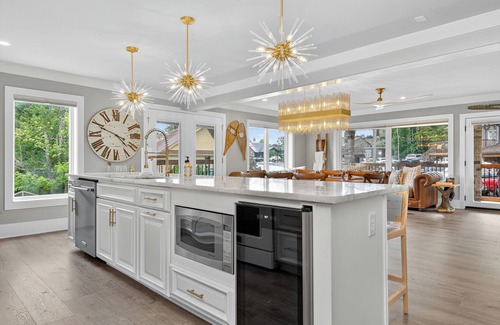 Blowing Rock House | 5 Bedroom Luxury Home located on Main Street in Downtown Blowing Rock!