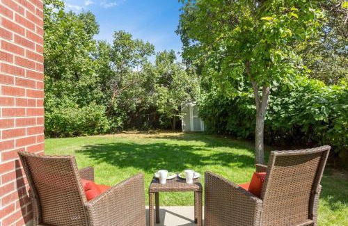 East Millcreek House | 5 Bedroom Perfect Location to see the City and Ski Resorts