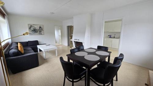 Havoysund Apartment | 5-Bedroom Sea View Apartment