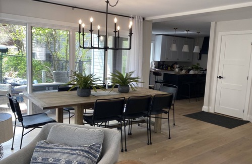 South End Apartment | 5 Bedroom South Halifax Close to Ocean & downtown! Steps to University’s !