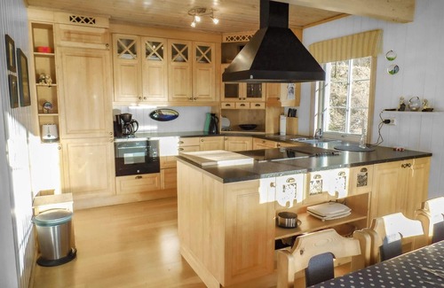 Lyngdal House | 5 bedroom stunning home in Korshamn