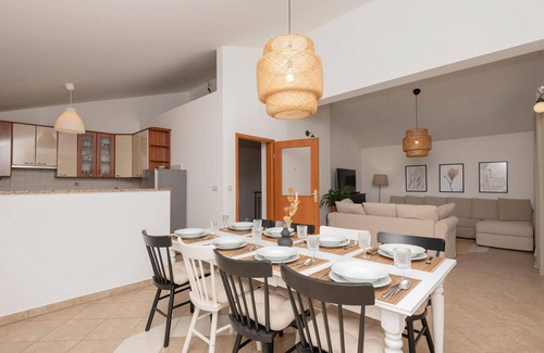 Lovrec House | 5 bedroom stunning home in Lovrec