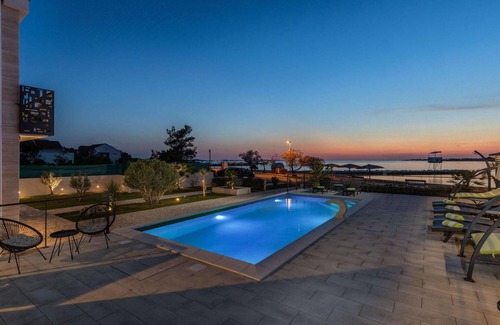 Zaton House | 5 bedroom stunning home in Zaton
