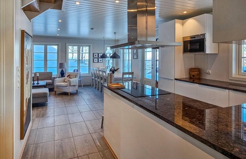 Rauland House | 5 bedroom stunning home in Rauland