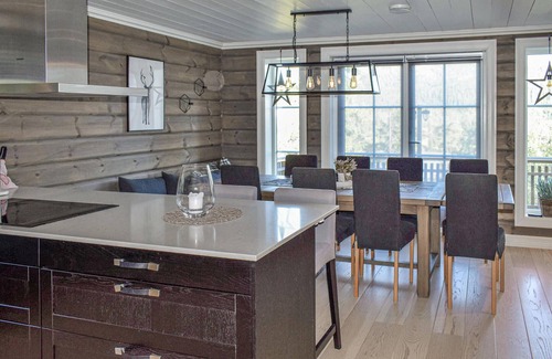 Kongsberg House | 5 bedroom stunning home in Skollenborg