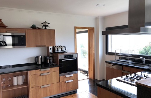 Barril de Cima Villa | 5 Bedroom Villa near Ericeira with sun terraces and heated outdoor pool