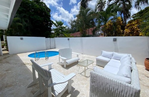 Los Lagos Villa | 5 Bedroom Villa Steps from the Beach and Golf