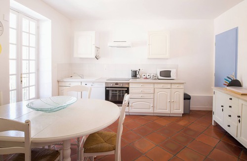 Bouin House | 5 bedroomed gite with pool.