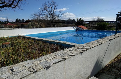 Santa Comba Dao Villa | 5-bedroomed villa, private pool, large secure garden