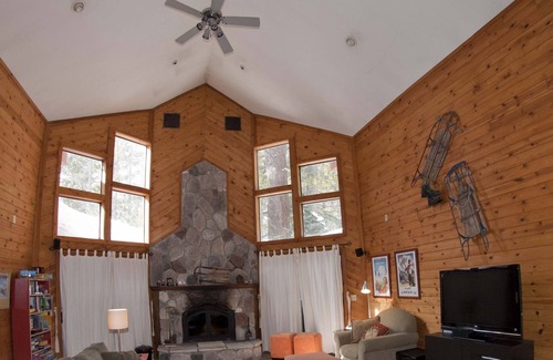 Serene Lakes House | 5+ Bedrooms - Perfect for Multiple Families