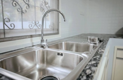 Suan Luang House | 5 beds private garden resort 452sqm. Perfect for travelers with pet
