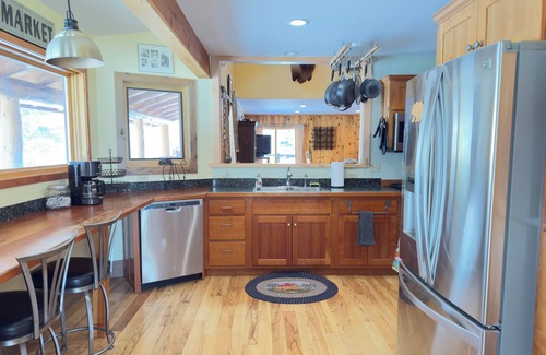 Gunnison - Crested Butte Cabin | 5 BR/3.5 BATH Gunnison Valley Home on the River between 2 ski areas, 4 wheeling