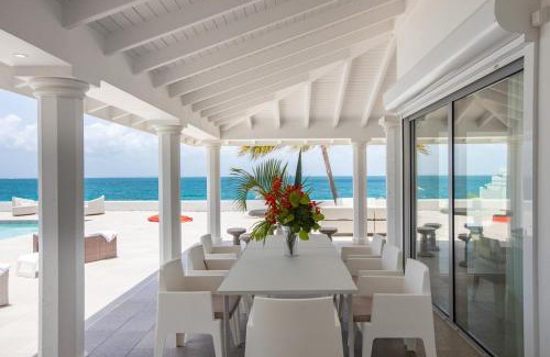 Les Terres Basses Villa | 5 BR Luxurious Beachfront Villa with utmost privacy