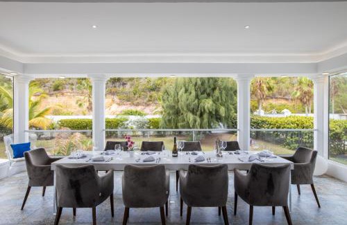 Les Terres Basses Villa | 5 BR Luxurious Beachfront Villa with utmost privacy