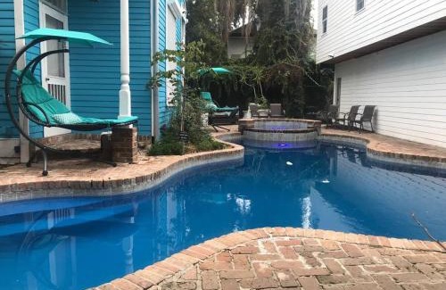 Faubourg Marigny Bed & Breakfast | 5 BR - Sleeps 8! Steps from Bourbon Street!