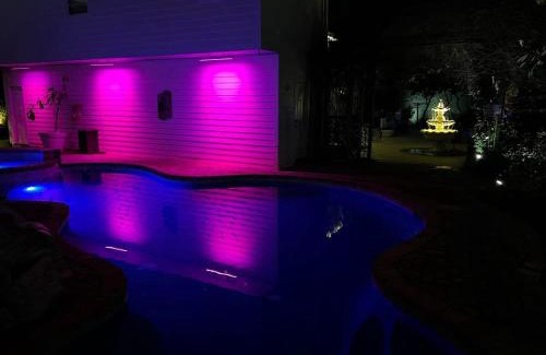 Faubourg Marigny Bed & Breakfast | 5 BR - Sleeps 8! Steps from Bourbon Street!