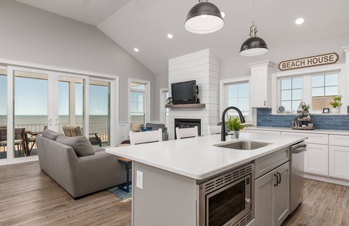 Broadkill Beach House | 5 Broadkill - PET FRIENDLY - Beautiful bay front new construction home on Bro