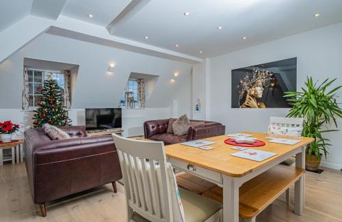 City Centre Apartment | 5 Central Chambers