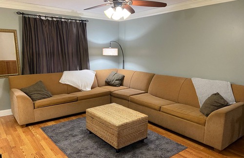 Kentwood House | 5★ Central Retreat Center –6BR– Teams Ideal.