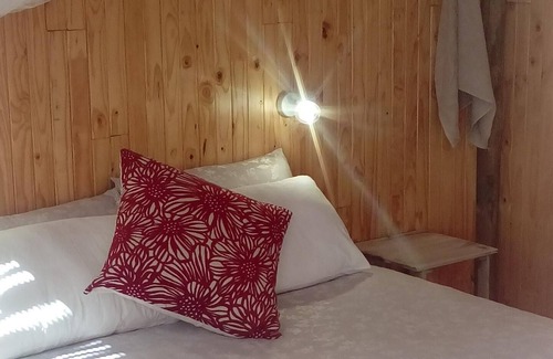 Askham House | 5 Chalets In The Kalahari. Borders On A Farm