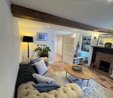 Moffat House | 5 chapel lane Wymondham Norfolk