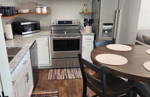 Ste Genevieve House | 5 Charles Farms Cabin #1