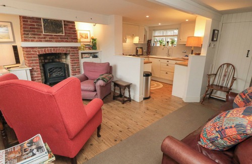 Stokesley Cottage | 5 COLLEGE SQUARE, pet friendly in Stokesley