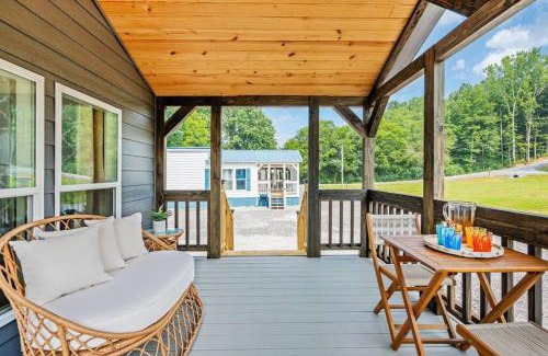 Guntersville Apartment | 5 Cozy Casita Lux Tiny House, Firepit, 5 Mins To Downtown Guntersville