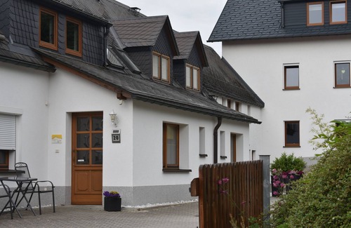 Bad Brambach House | 5 * - Disabled FEWO, 2-4 pers, 2 BR, WLAN incl.
