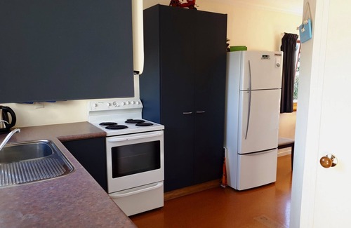 Hahei Cottage | 5 Doors Down - Hahei Holiday Accommodation