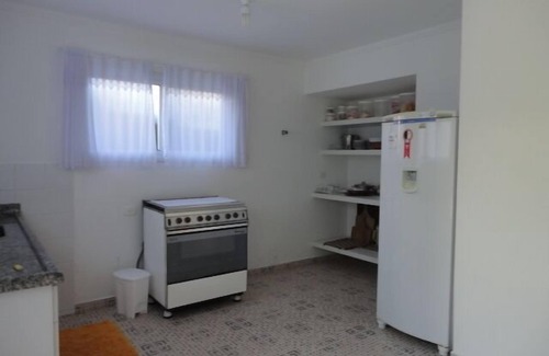 Peruibe House | 5 dormits. 5 bathrooms, pool, barbecue, next to the beach,