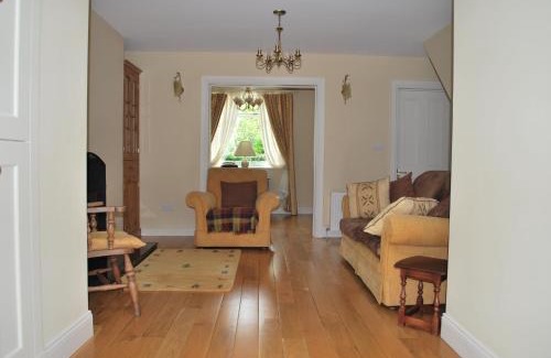 Bundoran House | 5 Ellesmere Avenue