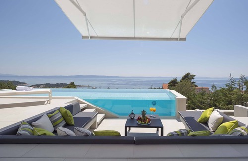 Zelenka Villa | 5*Familiy Villa,Seaview,Indoor&Outdoor Heated Pools+free airport transf up to 7p