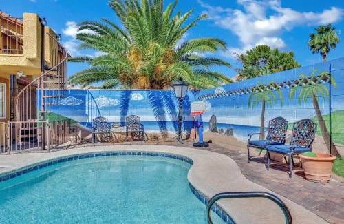 Sunrise Manor House | 5 guest Pool Jacuzzi BBQ Lake Casino Free Parking