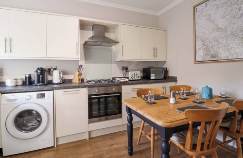 Pateley Bridge Cottage | 5 HAMILTON TERRACE, pet friendly, with open fire in Pateley Bridge