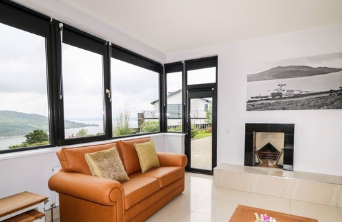 Fahan House | 5 HARBOUR VIEW, family friendly in Buncrana, County Donegal