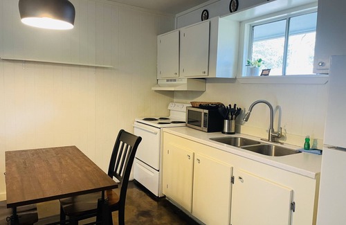 Folsom Apartment | #5 Hidden Akers -Peaceful, quiet, safe, relax, enjoy,country life. Pet friendly.